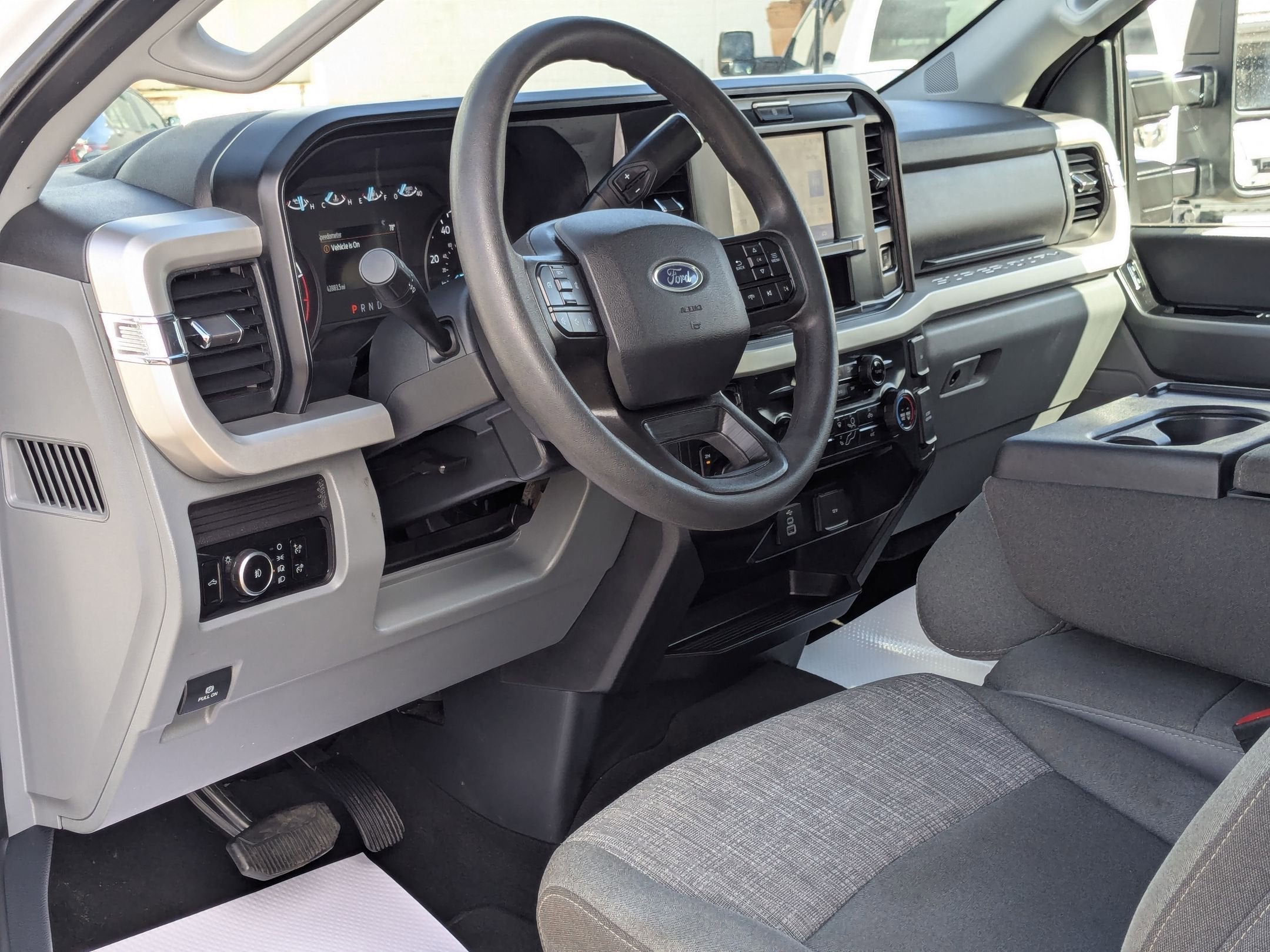 2025 Ford Super Duty F-350 SRW XL