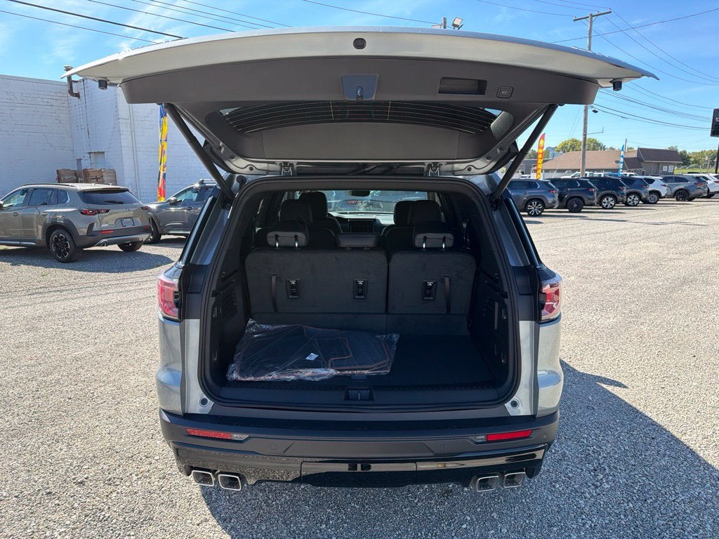 2027 GMC Acadia AT4