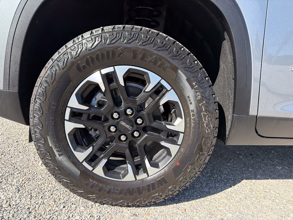 2027 GMC Acadia AT4
