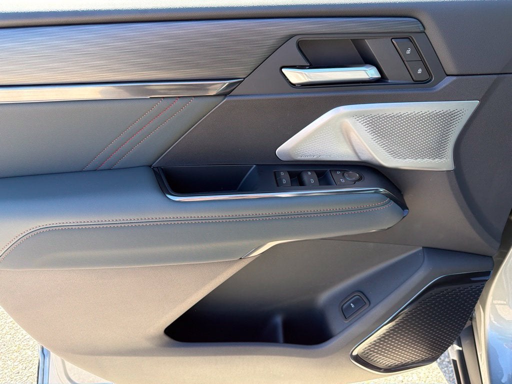 2027 GMC Acadia AT4