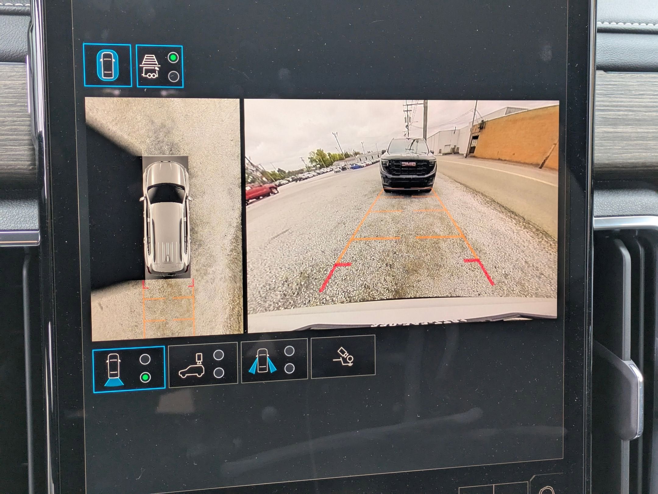 2025 GMC Acadia Denali