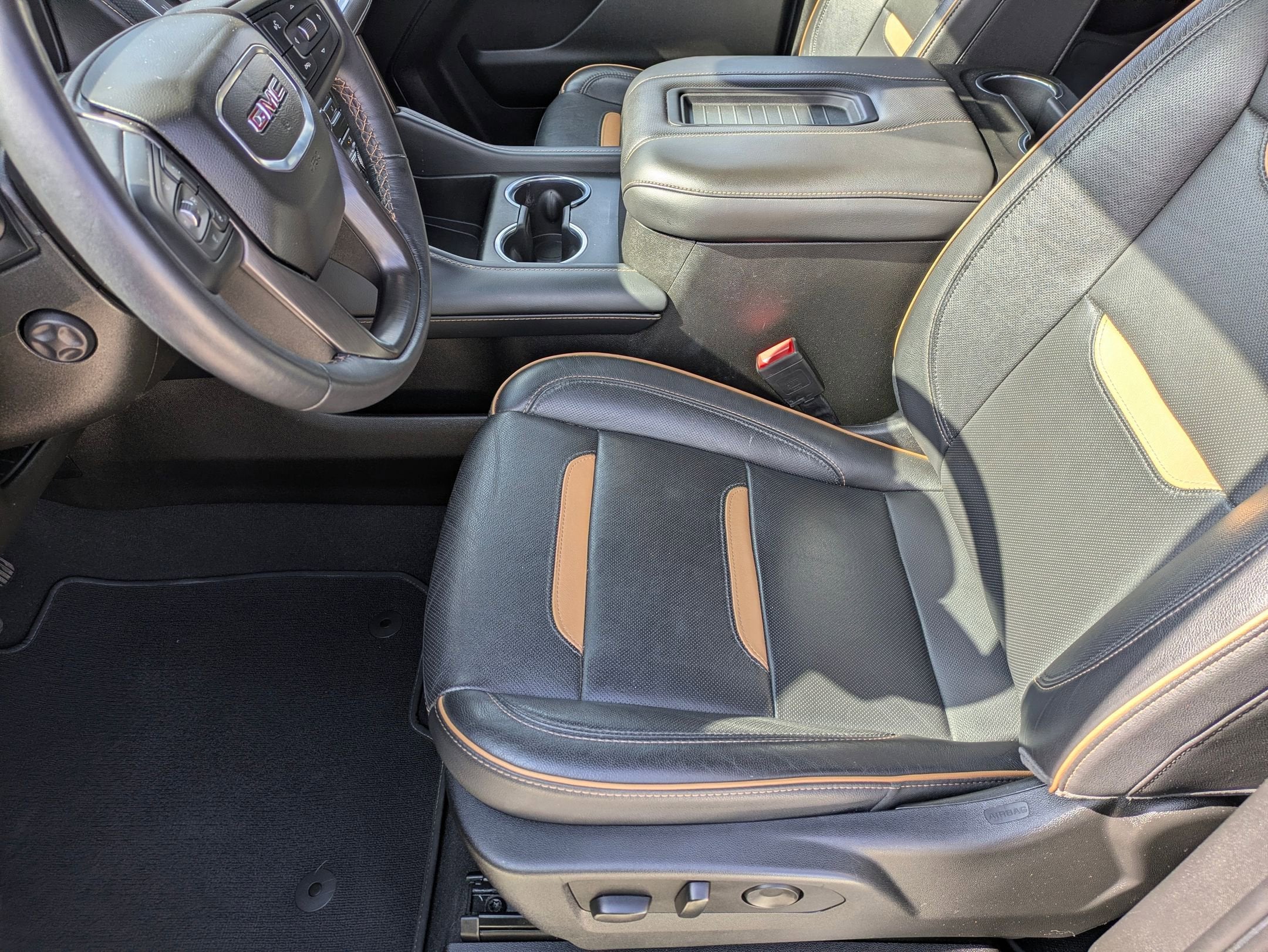 2022 GMC Yukon AT4
