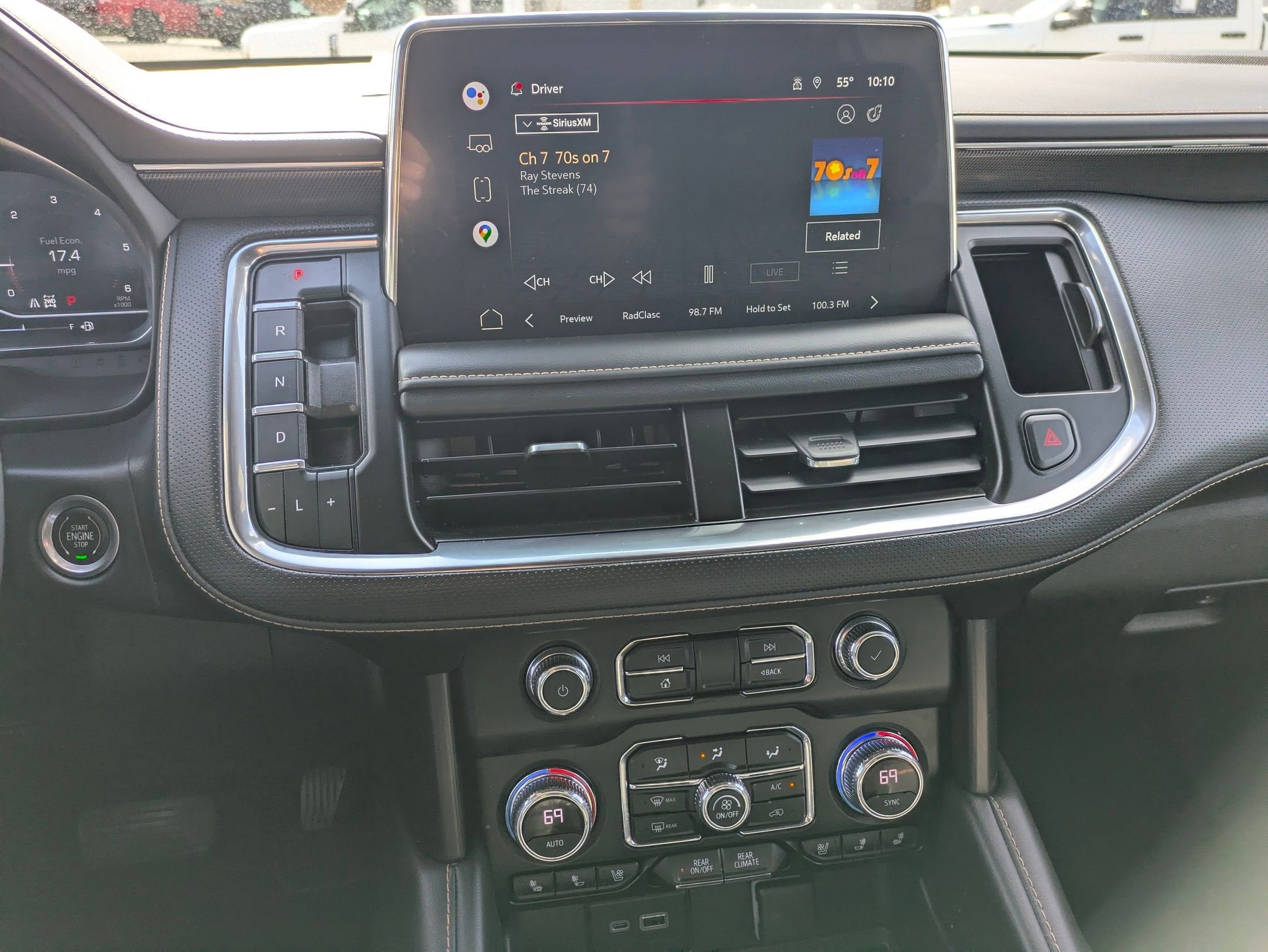 2022 GMC Yukon AT4 - Photo 13