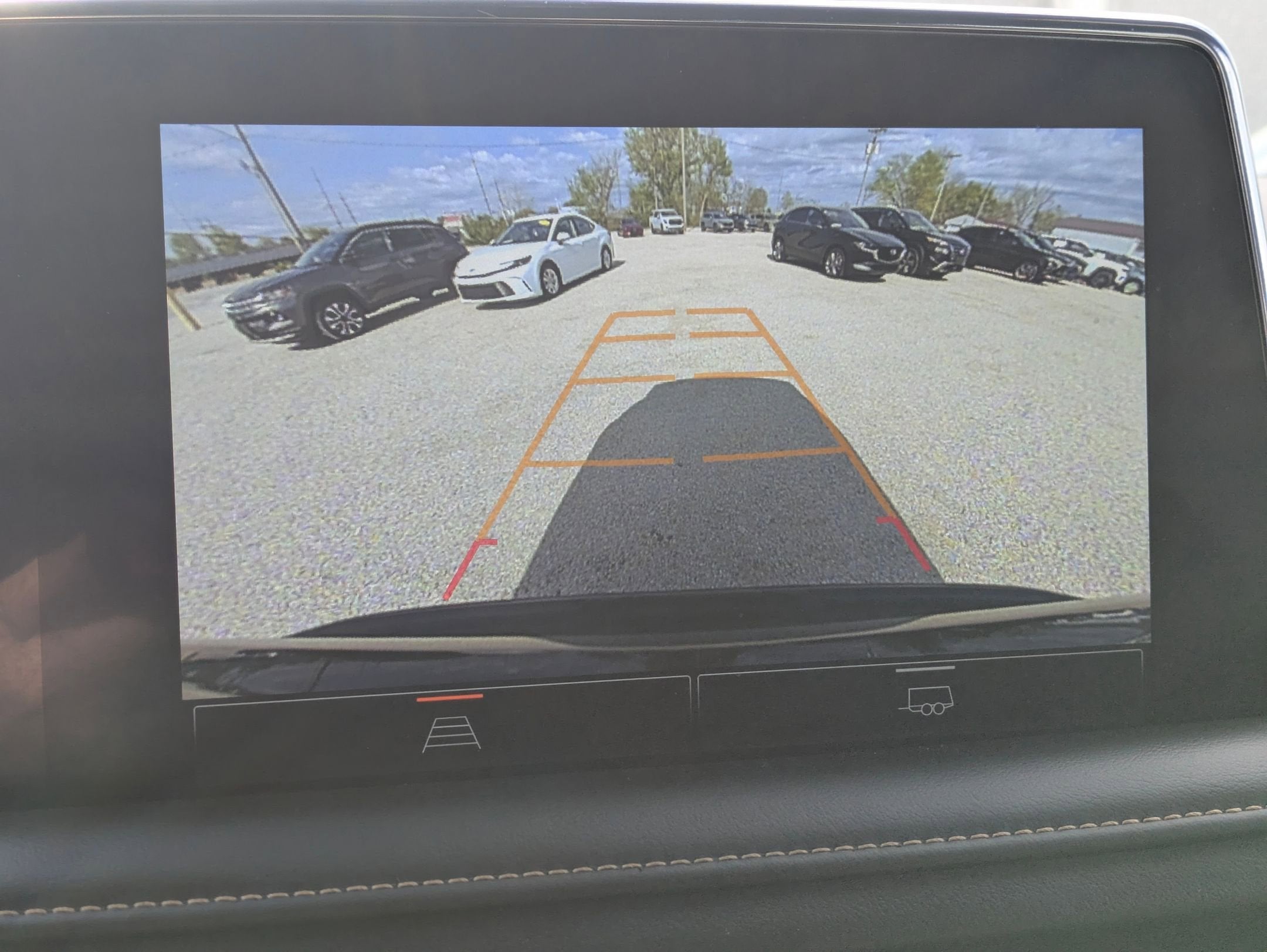 2022 GMC Yukon AT4 - Photo 15