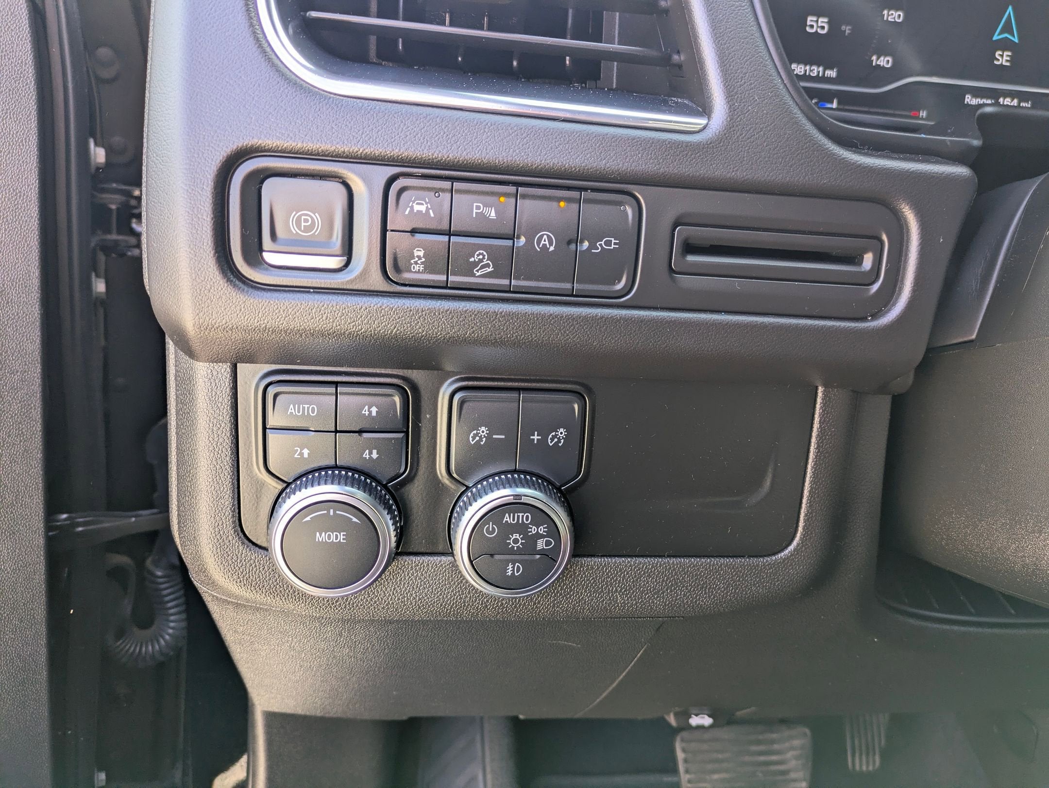 2022 GMC Yukon AT4