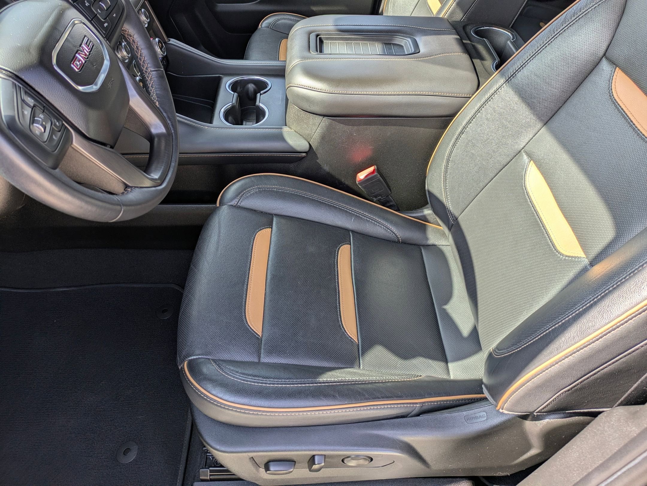 2022 GMC Yukon AT4