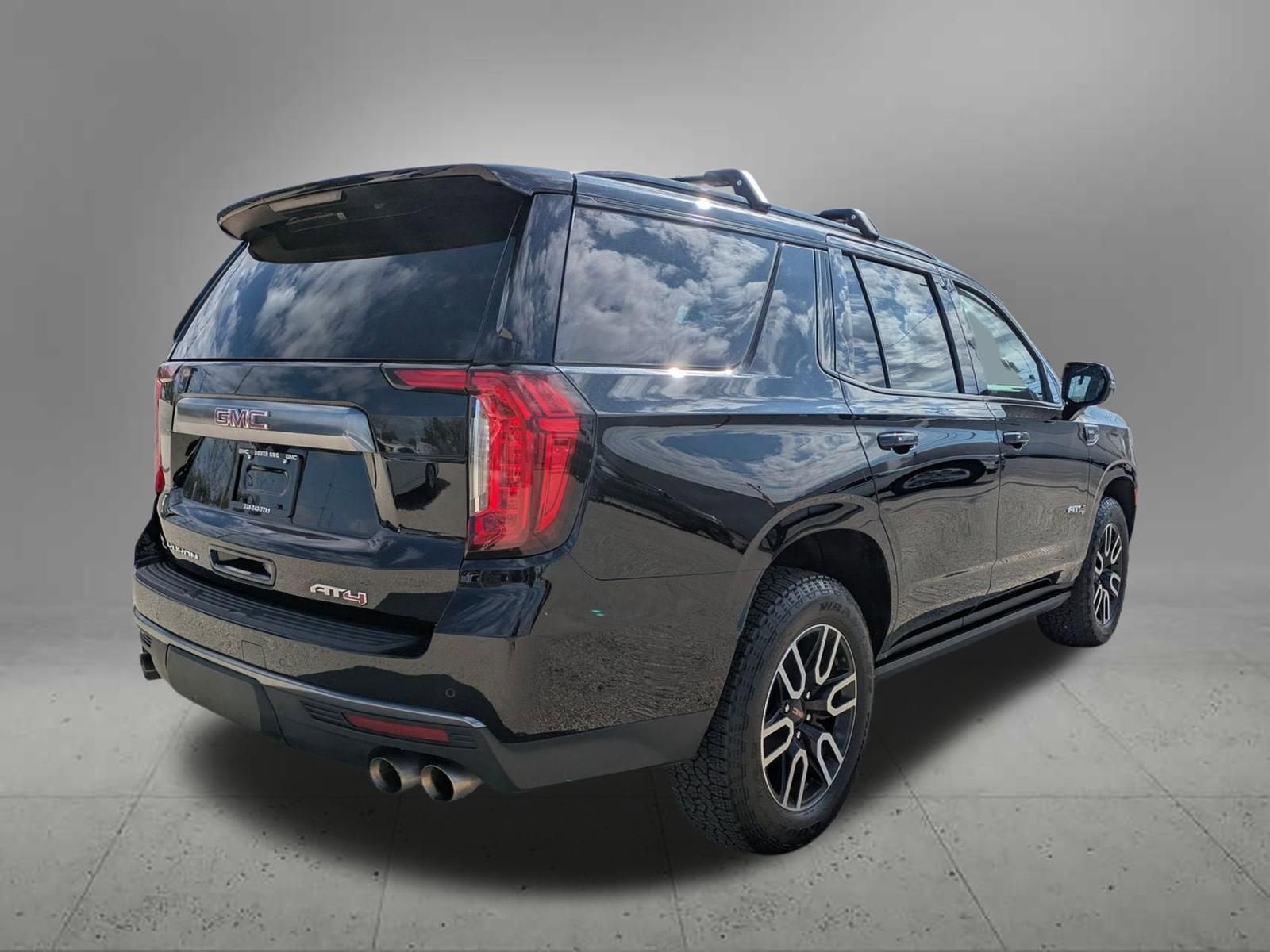 2022 GMC Yukon AT4 - Photo 7