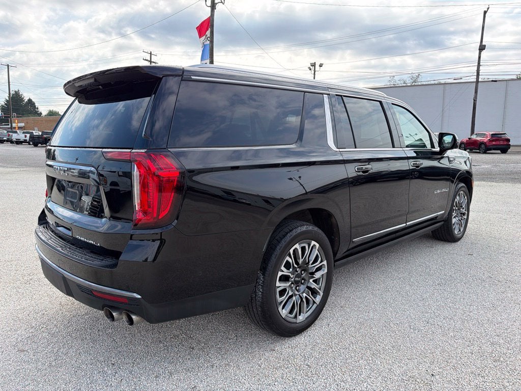 2023 GMC Yukon XL Denali Ultimate