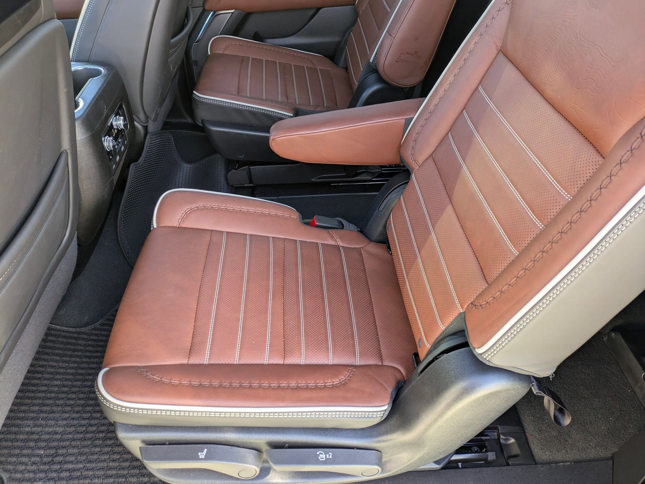 2024 GMC Yukon XL Denali Ultimate