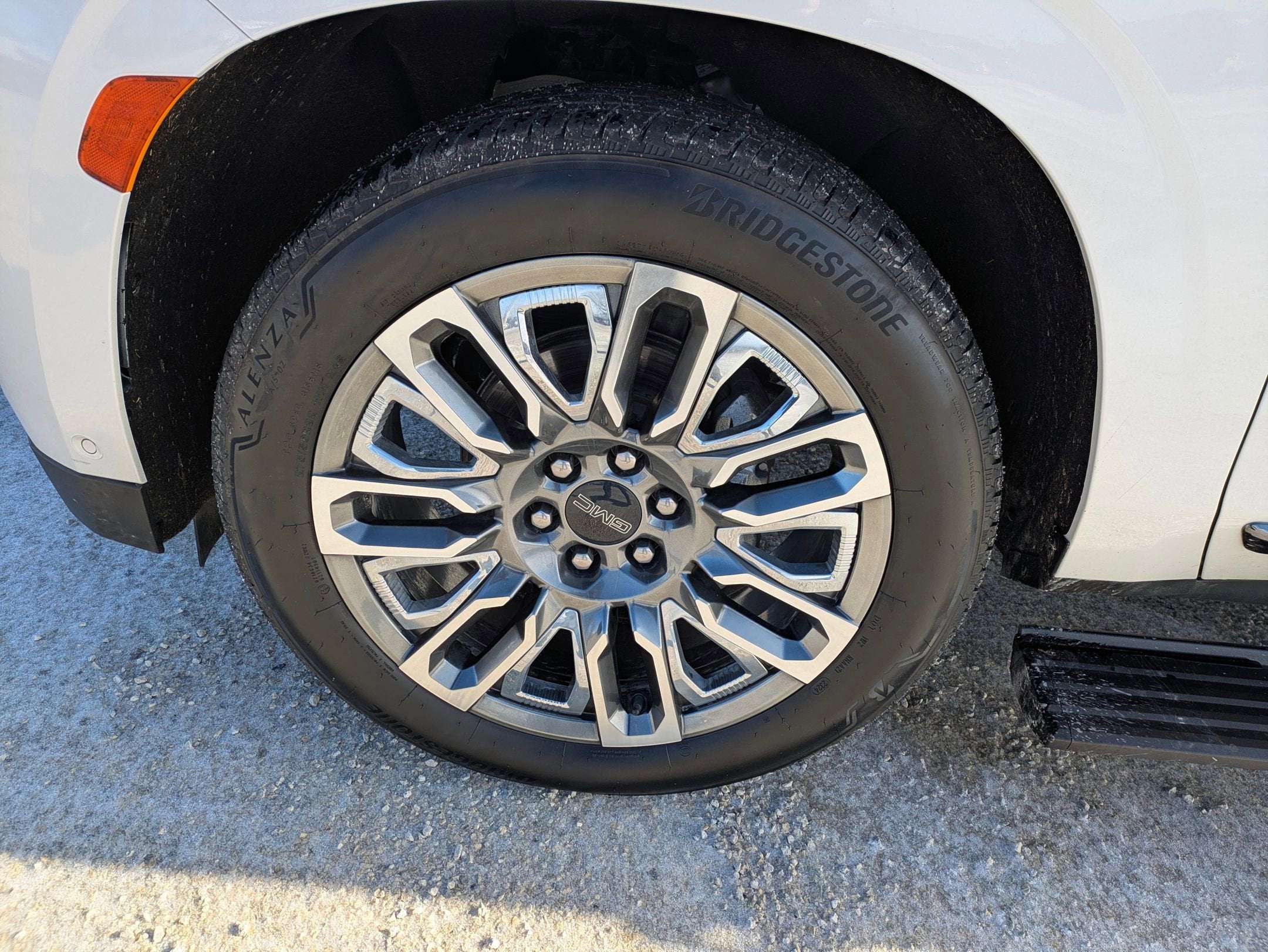 2024 GMC Yukon XL Denali Ultimate