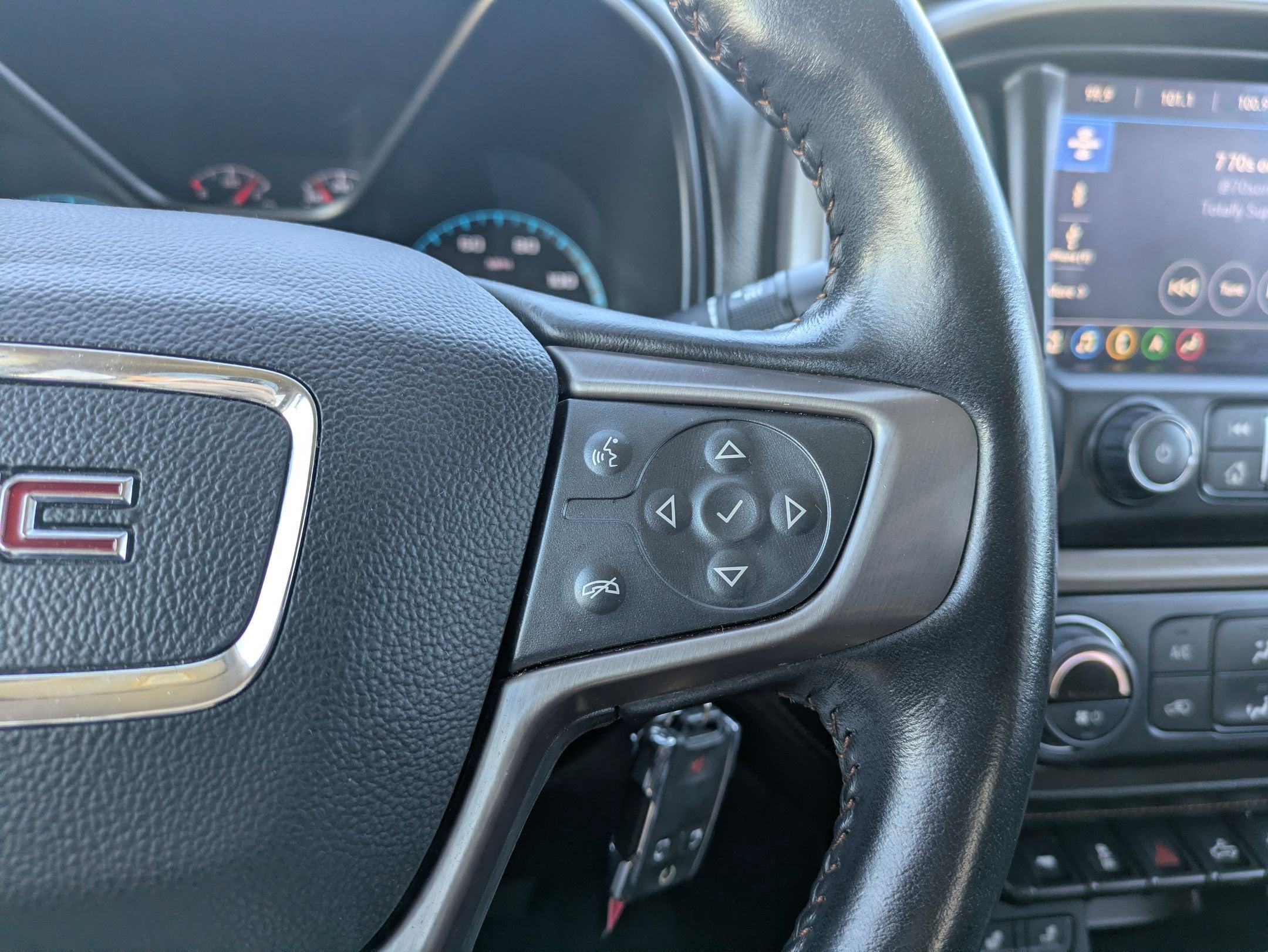 2022 GMC Canyon AT4 - Leather