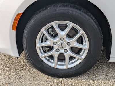 2022 Chrysler Voyager LX