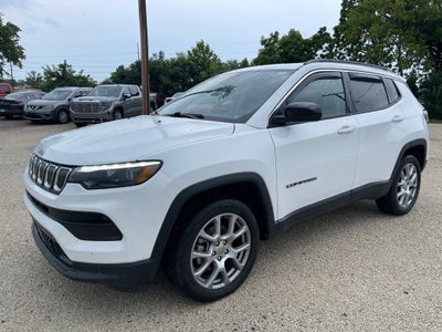 2022 Jeep Compass Latitude Lux