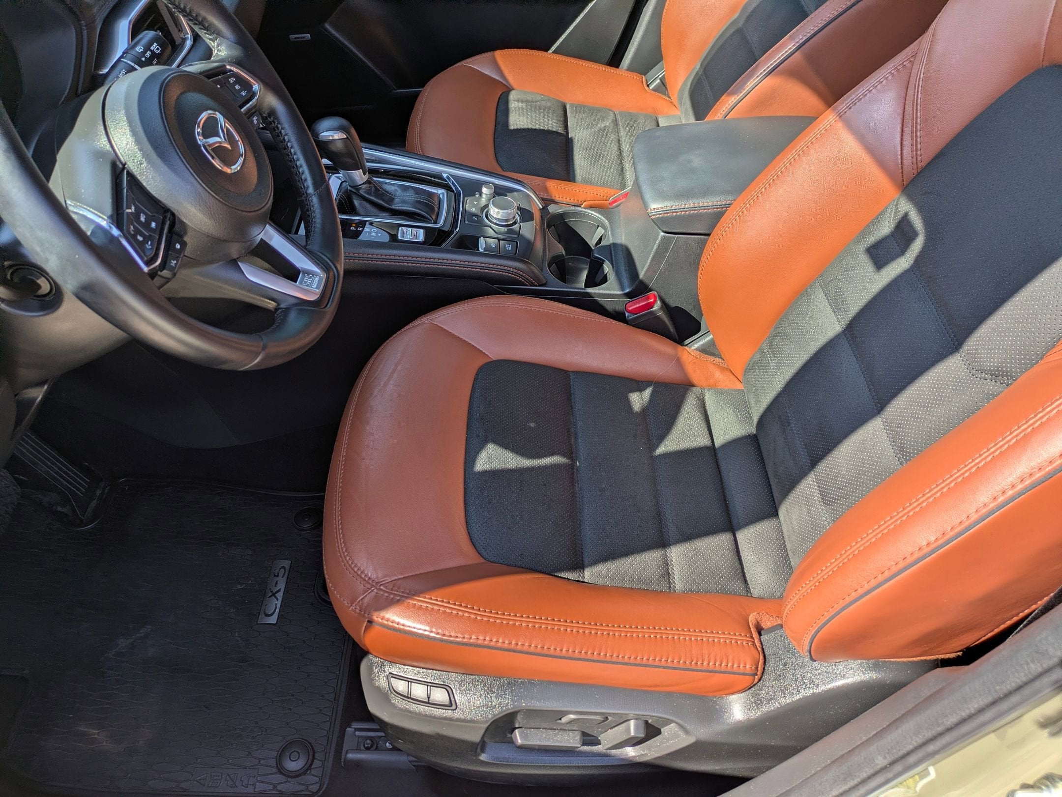 2024 Mazda Mazda CX-5 2.5 Carbon Turbo