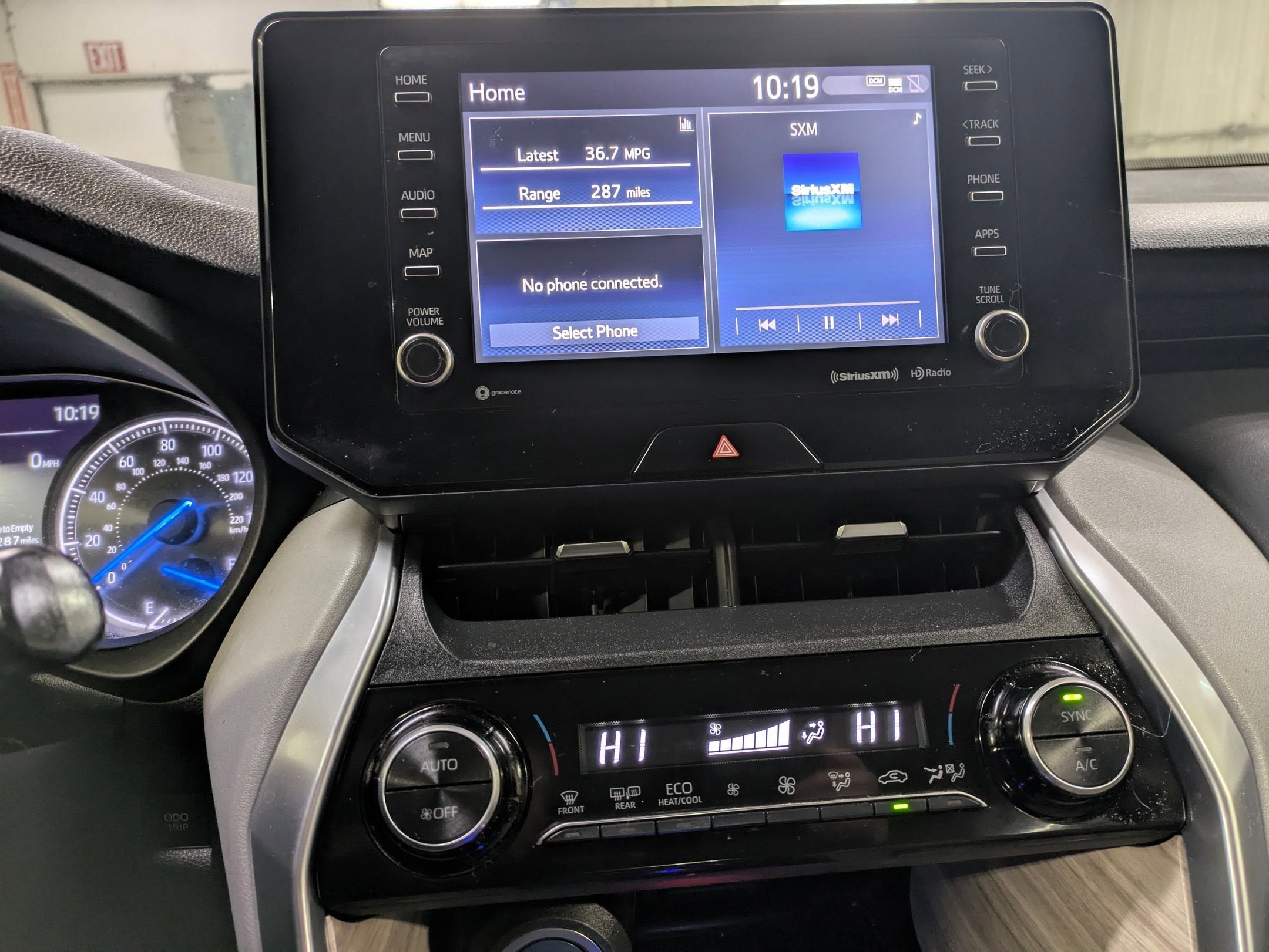 2022 Toyota Venza LE