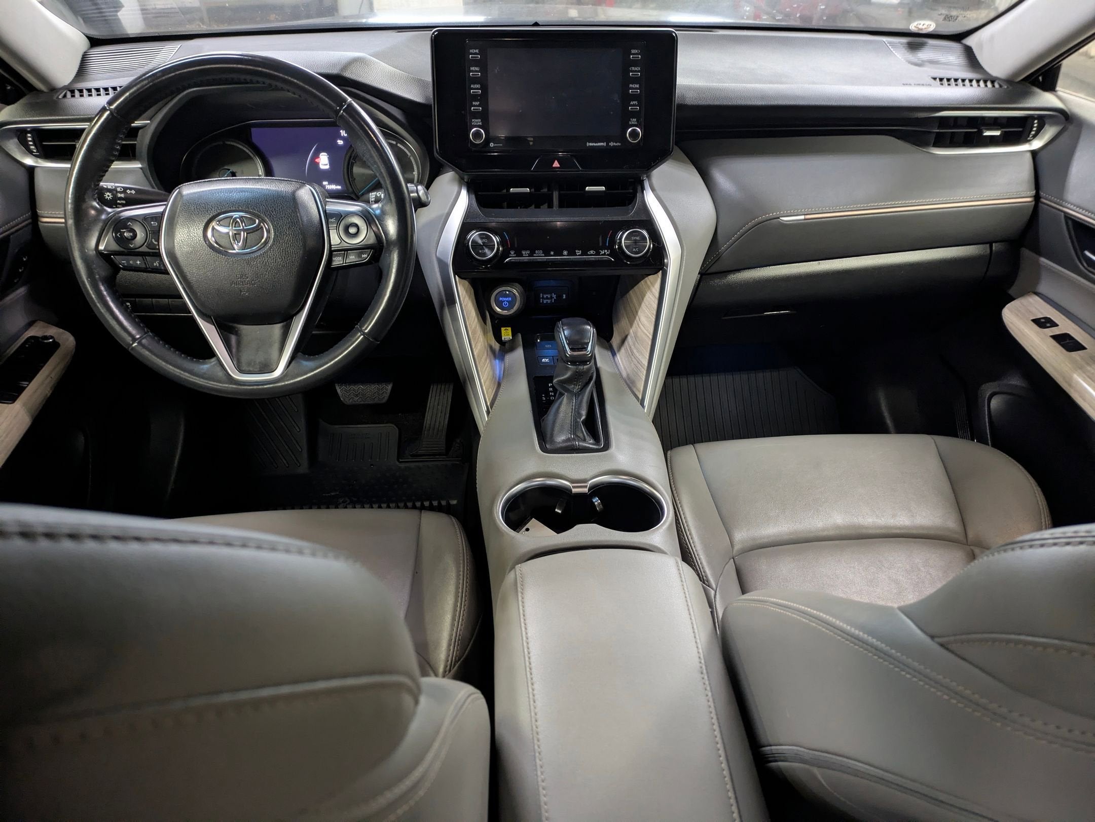 2022 Toyota Venza LE