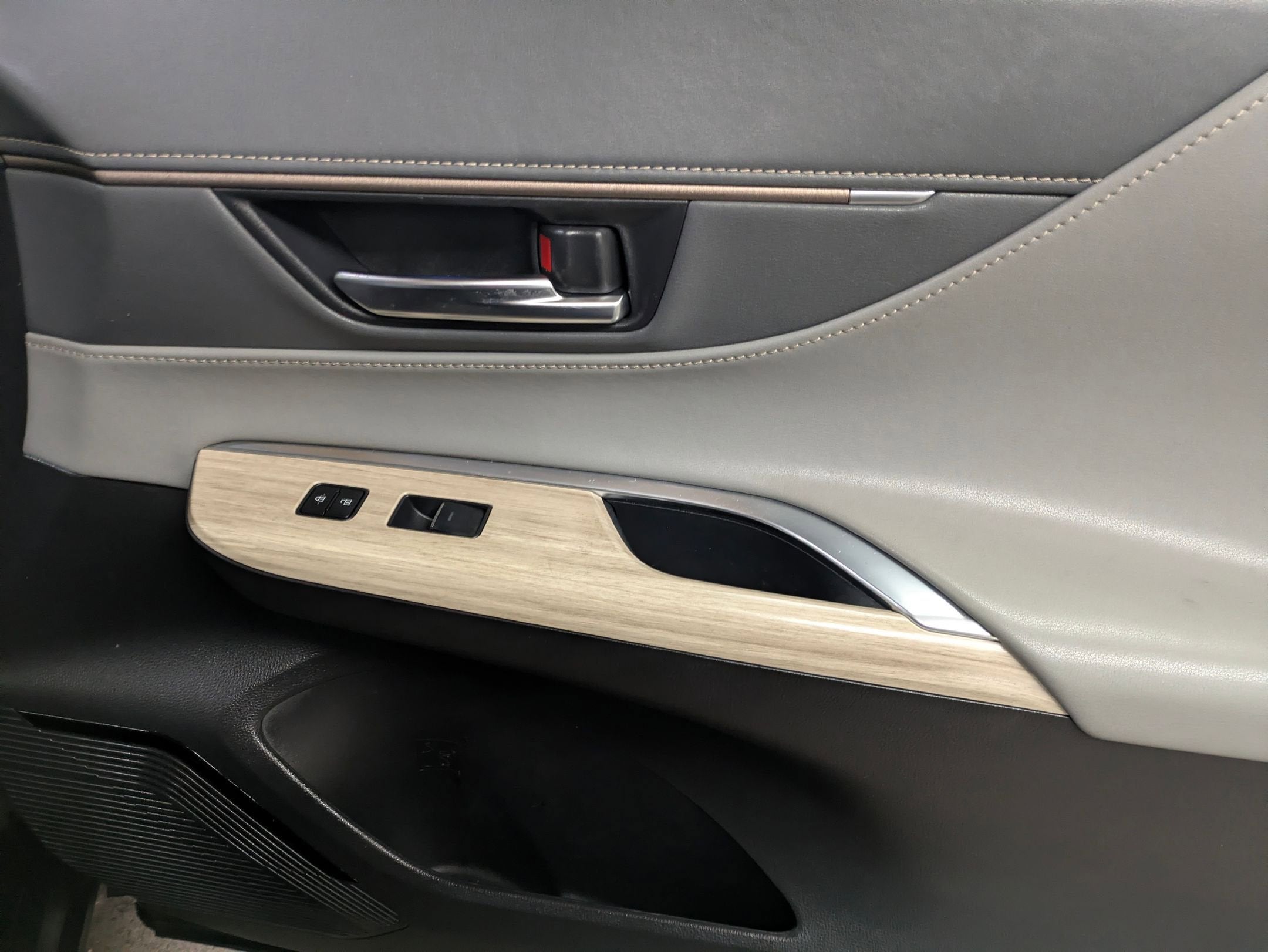 2022 Toyota Venza LE