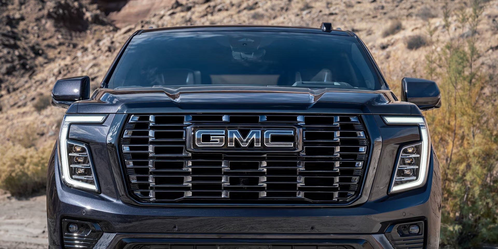 Grille of the 2026 GMC Yukon XL near Canton, OH